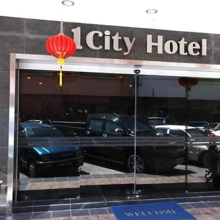 1 City Hotel 亞庇 外观 照片