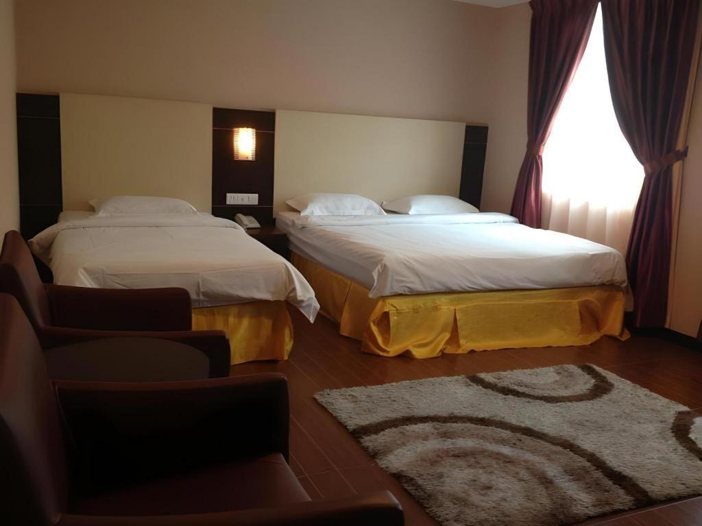 1 City Hotel 亞庇 外观 照片